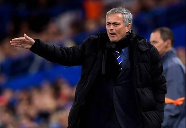 Mourinho lo lang truoc su troi day cua Manchester United hinh anh