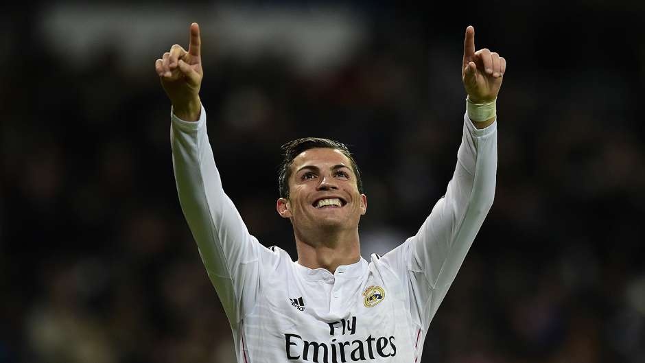 Không còn nghi ngờ gì nữa, Ronaldo chính là cầu thủ xuất sắc nhất lượt đi La Liga 2014/15. Siêu sao người Bồ Đào Nha ghi dấu ấn trong 33 bàn thắng của Real với 25 pha lập công và 8 lần kiến tạo. CR7 cũng vừa lập kỷ lục ghi nhiều hat-trick nhất lịch sử La Liga với 23 lần, hơn 1 lần so với hai huyền thoại Di Stefano và Telmo Zarra.