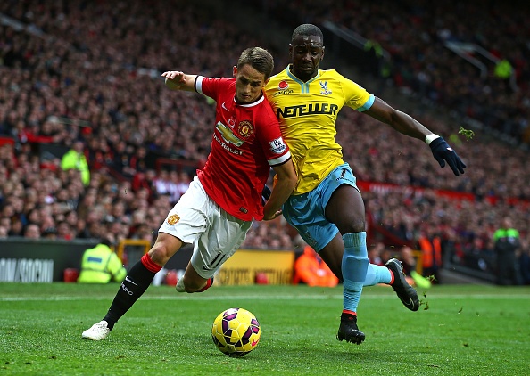 Tờ Daily Mail đưa tin, PSG đang hy vọng sẽ nhận được sự phục vụ của cầu thủ chạy cánh Adnan Januzaj trong tháng 1 theo diện cho mượn từ M.U. Ngoài nhà ĐKVĐ Ligue 1, Hull City, Everton và Inter Milan cũng đang nỗ lực hỏi mượn tuyển thủ Bỉ.