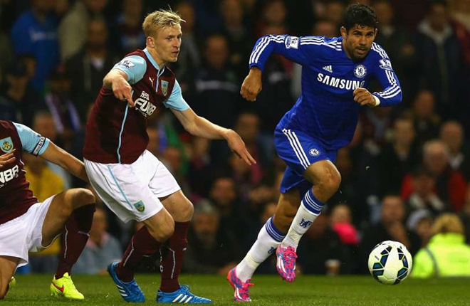 Ở trận ra mắt giao hữu cũng như chính thức, Diego Costa đều ghi bàn. Cụ thể ở trận giao hữu với Olimpija Ljubljana (Slovenia) trước thềm mùa giải, chân sút người Tây Ban Nha phát hỏa, giúp Chelsea thắng 2-1. Trong trận ra quân tại Premier League gặp Burnley, cựu sao Atletico cũng lập công, góp phần vào chiến thắng 3-1 của The Blues.