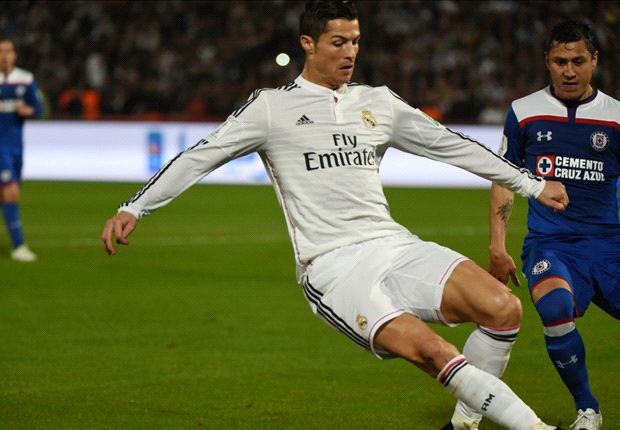 Chuyen nhuong 3/1: Ronaldo se lang nghe de nghi tu M.U hinh anh