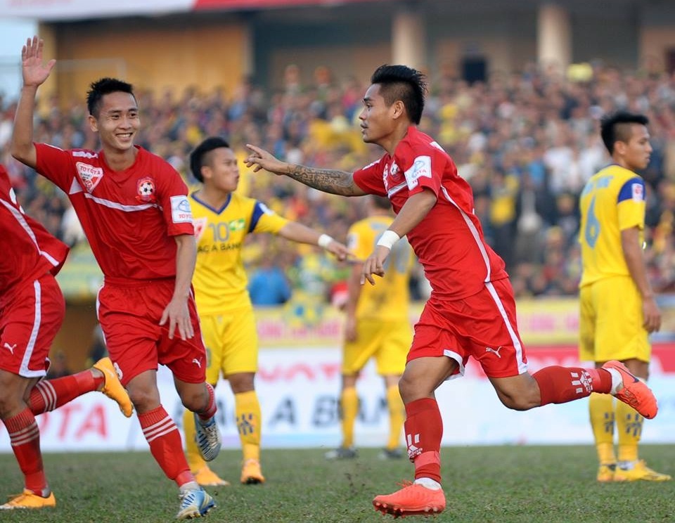 SLNA thua soc Hai Phong 0-3, Thanh Hoa ha Da Nang 2-1 hinh anh