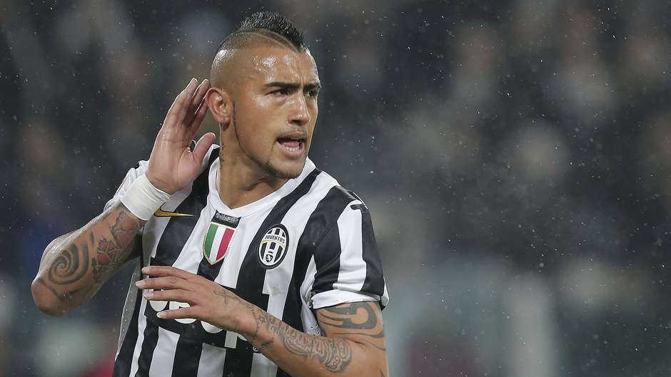 Arturo Vidal (Juventus/Chile): Với kiểu tóc Mohawk, trông Vidal chẳng khác nào một chiến binh nổi trội giữa đám đông.