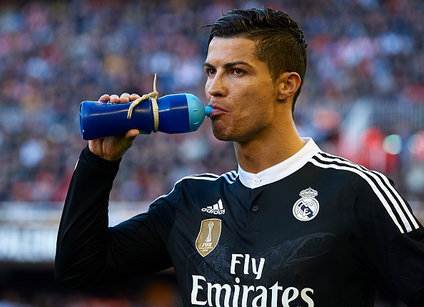 Ronaldo ngan ngam truoc loi choi ca nhan cua Bale hinh anh