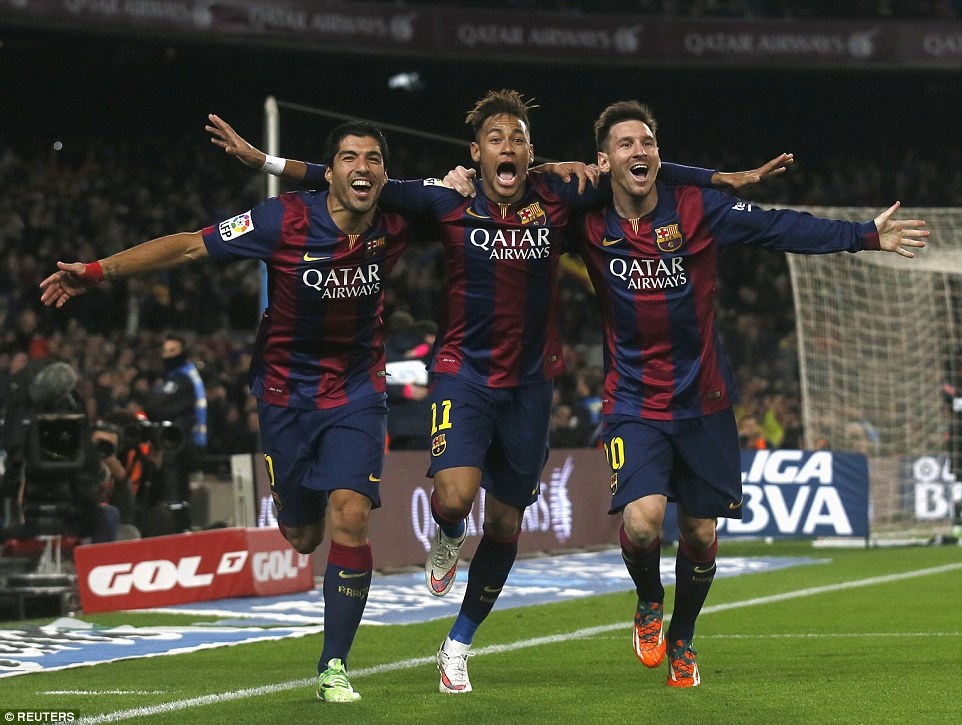 Mui dinh ba Suarez - Neymar - Messi giup Barca ha Atletico hinh anh