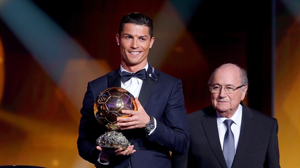 Ronaldo gianh QBV FIFA 2014 voi so phieu ap dao hinh anh