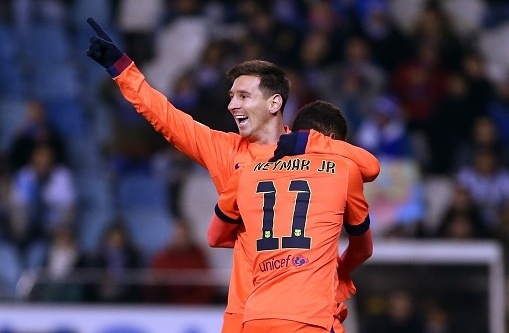 Giup Barca dai thang 4-0, Messi ap sat ky luc cua Ronaldo hinh anh