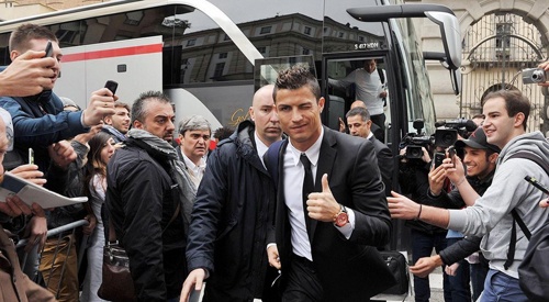 Ronaldo bat ngo tiet lo ben do tiep theo neu roi Real hinh anh