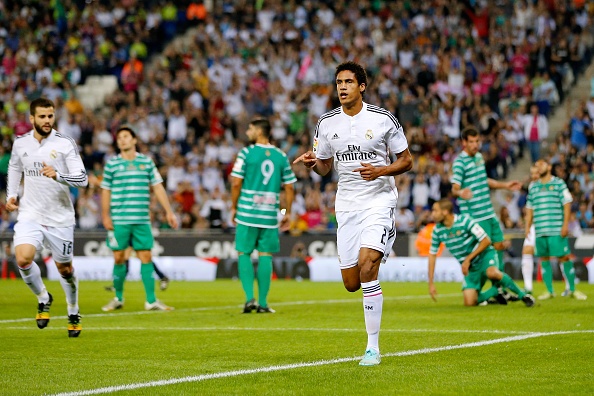 Mới 21 tuổi song Varane đã được ca ngợi là tương lai của bóng đá Pháp. Cầu thủ của Real Madrid có đủ phẩm chất của một trung vệ hàng đầu thế giới nhờ thể hình lý tưởng, sức mạnh, khả năng không chiến cũng như đọc tình huống. Hiện tại, Varane chưa có suất đá chính ở Real, nhưng với tài năng của mình, chắc chắn ngày đó không còn xa với anh.