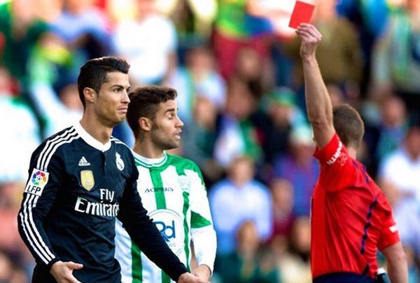 9 the do trong su nghiep thi dau cua Cristiano Ronaldo hinh anh