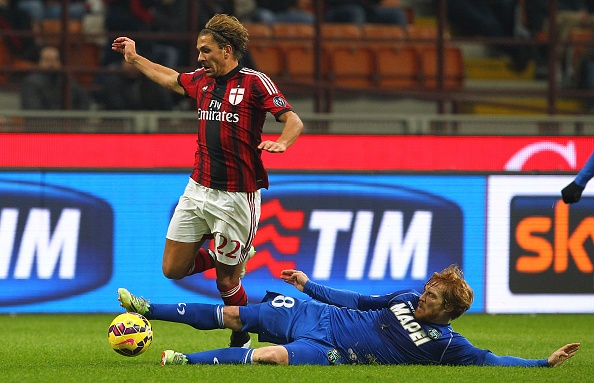 3. Muốn có được sự phục vụ của Torres, Atletico Madrid phải chấp nhận để ngôi sao chạy cánh Alessio Cerci tới AC Milan theo diện cho mượn.