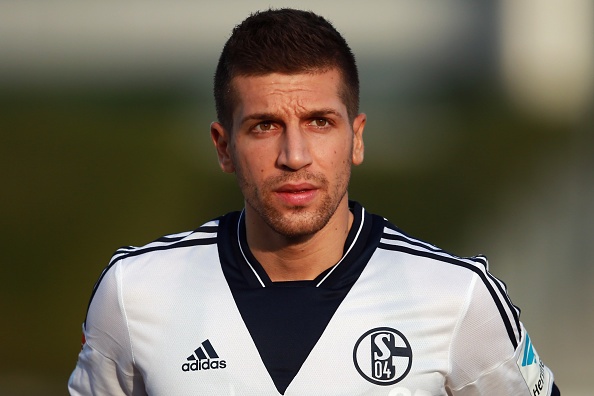 20. Trung vệ Matija Nastasic gia nhập Schalke theo diện cho mượn từ Manchester City.