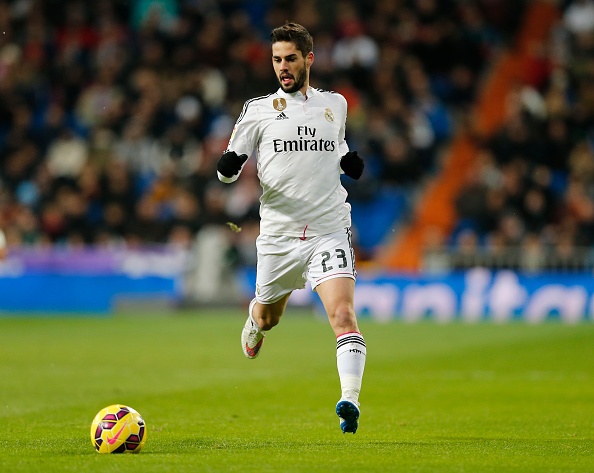 Koke là linh hồn nơi hàng tiền vệ của Atletico. Tuy nhiên, thời gian gần đây phong độ của ngôi sao người Tây Ban Nha có phần chững lại. Trong khi đó, Isco chơi rất thăng hoa trong màu áo Real Madrid. Vậy nên chẳng ngạc nhiên khi sao mai của Malaga được xướng tên trong đội hình này.