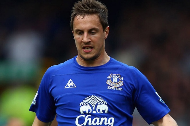 Jagielka gia nhập Everton từ năm 2007 và được đánh giá là một trong những hậu vệ xuất sắc của Premier League. Điểm mạnh của cầu thủ 32 tuổi là không chiến, lối chơi càn lướt và hỗ trợ tấn công tốt. Tuy nhiên, Jagielka cũng gặp vận xui khi có những tình huống đá phản lưới nhà rất ngớ ngẩn. Tính đến thời điểm hiện tại, tuyển thủ Anh có 6 lần làm tung lưới đội nhà.