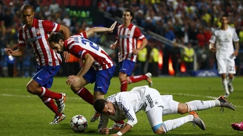 Vicente Calderon là vùng đất hiểm cho thầy trò Carlo Ancelotti.