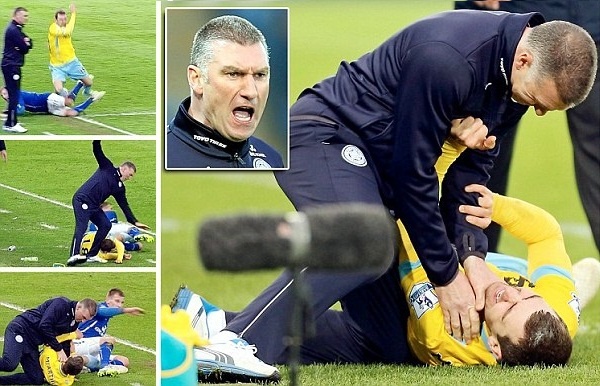 HLV o Ngoai hang Anh bop co cau thu tren san hinh anh