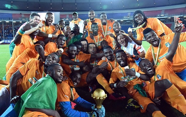 Ha Ghana tren cham 11 m, Bo Bien Nga vo dich CAN 2015 hinh anh