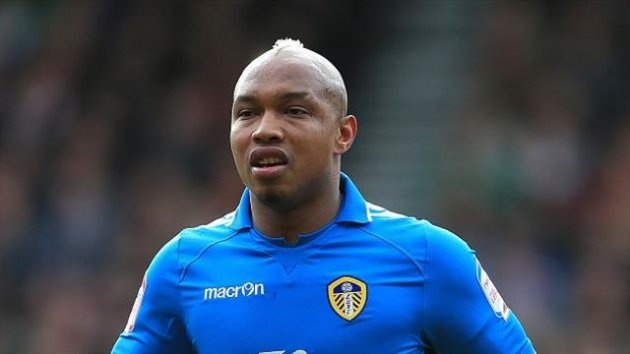 Cuu sao NH Anh than troi dieu kien san bai o Malaysia hinh anh