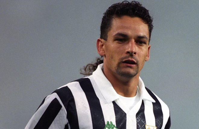 Baggio là nhân tố then chốt giúp Juventus hồi sinh trong đầu những năm 1990. Kỹ thuật cá nhân điêu luyện, nhãn quan tuyệt vời cùng khả năng sút phạt và săn bàn cực tốt giúp “tóc thần thánh đuôi ngựa” ghi 115 bàn sau 201 trận. Sau khi giúp Lão phu nhân lên ngôi tại UEFA Cup 1993, Baggio vinh dự nhận Quả bóng vàng. Ông chia tay Juve năm 1995 để chuyển sang khoác áo AC Milan sau khi giành Scudetto và Coppa Italia. Ở San Siro, cựu tiền đạo 47 tuổi giành thêm 1 Scudetto.