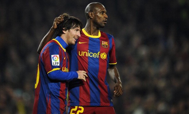 Abidal được đưa về để thay thế Giovanni Van Bronckhorst và ngôi sao người Pháp hoàn thành nhiệm vụ xuất sắc hơn cả đàn anh người Hà Lan. Dù không phải là cầu thủ nhanh nhẹn, nhưng cựu hậu vệ 35 tuổi lại sở hữu lối chơi tinh tế và quyết đoán. Trước khi rời Nou Camp năm 2013, Abidal giành 15 danh hiệu, trong đó có 4 La Liga và 2 Champions League.