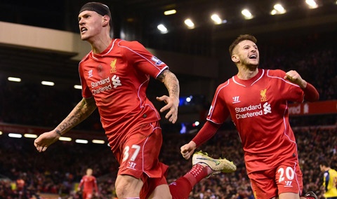 Martin Skrtel gỡ hòa ở phút... 97 giúp Liverpool mang về 1 điểm trước Arsenal ở trận đấu lượt đi .