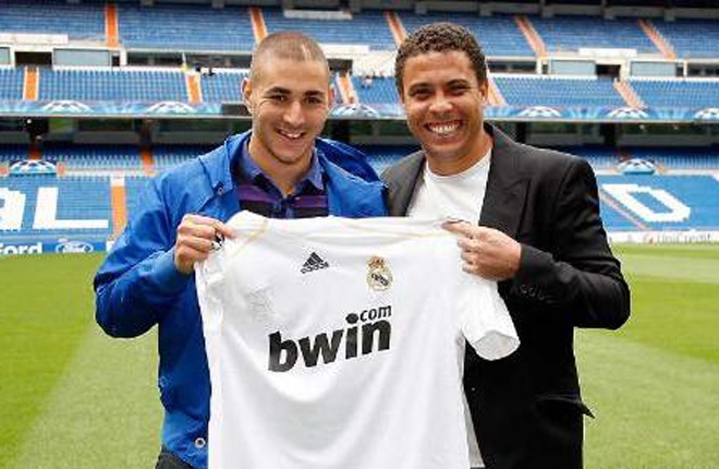 Benzema là tiền đạo tài năng của bóng đá Pháp. Khả năng săn bàn của chân sút 26 tuổi đã được chứng minh tại Lyon và Real Madrid. Giống những người bình thường khác, Benzema cũng có thần tượng của mình. Theo tuyển thủ Pháp, 