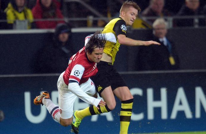 Reus trưởng thành từ lò đào tạo trẻ của Dortmund khi còn là một cậu bé 7 tuổi. Tại đây anh có cơ hội chiêm ngưỡng tài năng của tiền vệ Tomas Rosicky trong giai đoạn tuyển thủ CH Czech thi đấu cho đội bóng vùng Ruhr (2001-2006). 