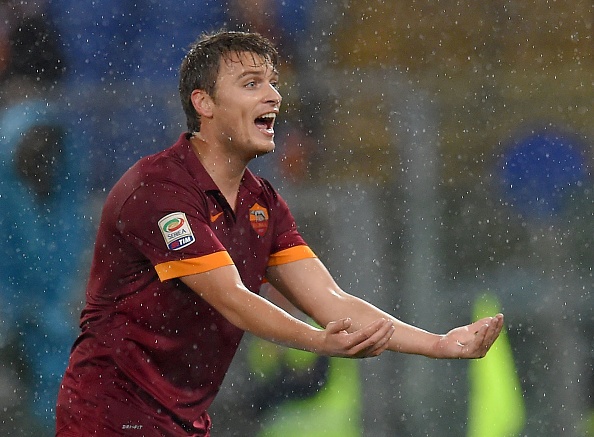 Ljajic đang chơi rất thăng hoa trong màu áo AS Roma tại giải năm nay. Sau 21 trận ra sân tại Serie A mùa này, ngôi sao chạy cánh người Serbia ghi dấu ấn trong 10 bàn thắng của Roma với 8 pha lập công và 2 pha kiến tạo.