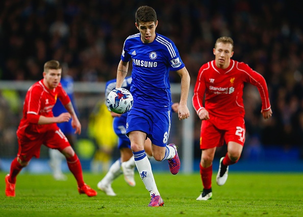 Cầu thủ điển trai người Brazil được HLV Jose Mourinho đánh giá rất cao nhờ lối chơi thông minh. Cựu sao Internacional ghi 7 bàn thắng trên mọi mặt trận ở mùa này, giúp Chelsea bay cao trên BXH Premier League và thẳng tiến tại Carling Cup cũng như Champions League.