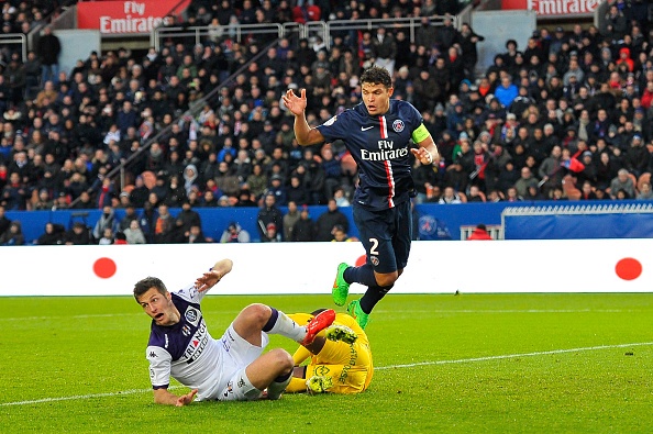 Ngôi sao người Brazil xứng đáng là hòn đá tảng nơi hàng phòng ngự của PSG trong cuộc tiếp đón Toulouse. Anh có 11 lần cản phá chính xác đường chuyền của đối thủ, tỷ lệ không chiến thành công đạt 91% (10/11 lần). Không những thế cựu sao Milan còn đóng góp 1 pha lập công vào chiến thắng 3-1 của đội nhà.
