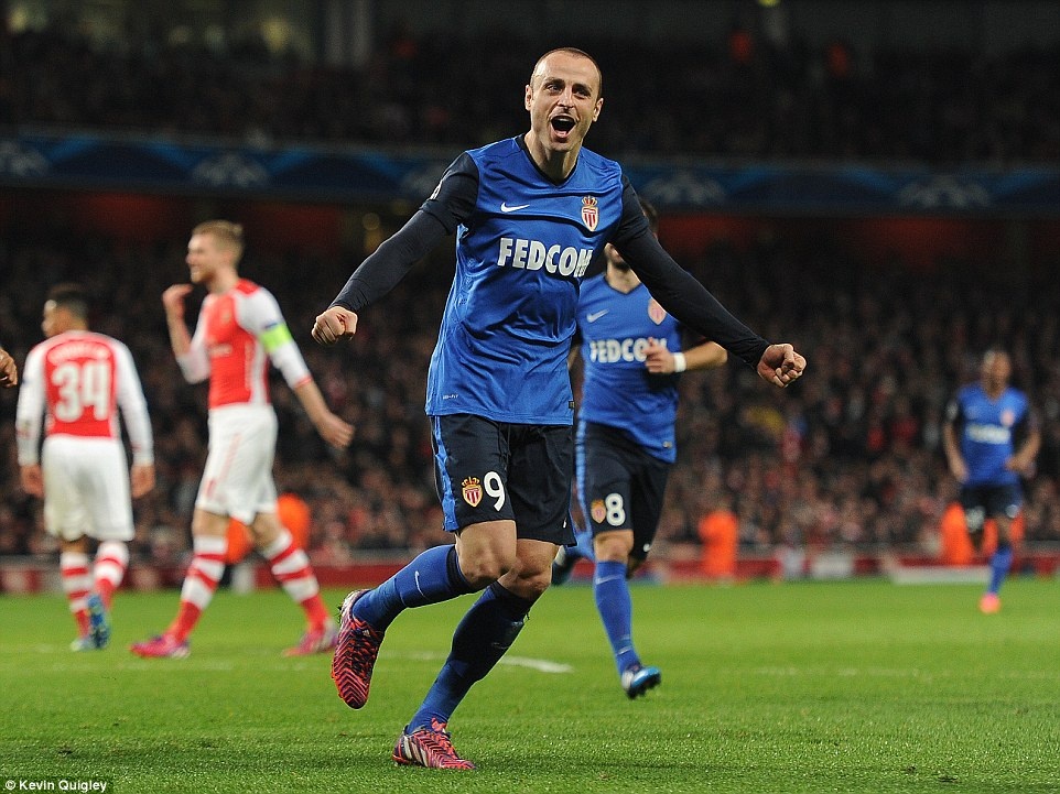 Thua soc Monaco 1-3, Arsenal co nguy co bi loai khoi Cup C1 hinh anh
