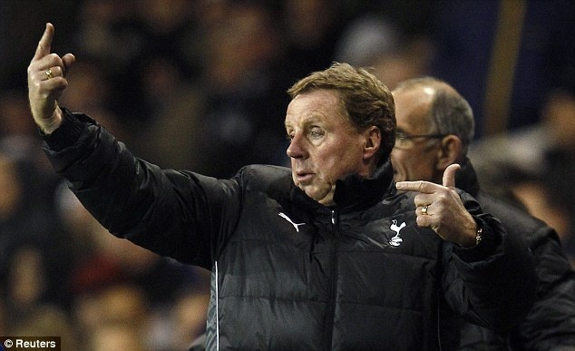 Harry Redknapp rất cởi mở với giới truyền thông. Chiến lược gia người Anh sẵn sàng dừng xe để trả lời phỏng vấn. Thậm chí, ông còn hào hứng làm việc với phóng viên ngay trên sân tập. Song một sự cố hy hữu xảy ra thời điểm ông còn dẫn dắt Portsmouth. Khi đang trả lời phỏng vấn, một cầu thủ vô tình sút bóng trúng người Redknapp và ngay lập tức ông tuôn ra những từ chợ búa dành cho học trò. Cầu thủ tội nghiệp đó là James Keene. Vài tháng sau anh này bị tống cổ khỏi Portsmouth.