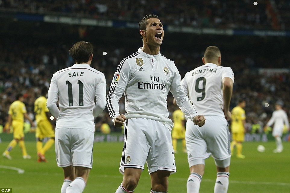 Ronaldo ghi ban, Real van bi Villarreal cam hoa tai Bernabeu hinh anh
