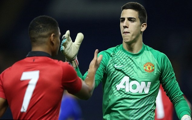 Pereira từng khoác áo U16 Thụy Sỹ nhưng hiện là thành viên của U18 Bồ Đào Nha. Sao mai 18 tuổi được đánh giá cao nhờ phản xạ tốt cũng như sở hữu chiều cao ấn tượng (hiện tại 1m88). Giới chuyên môn nhận xét Pereira mang tố chất của Edwin van der Sar, người từng chơi rất thành công tại Old Trafford.