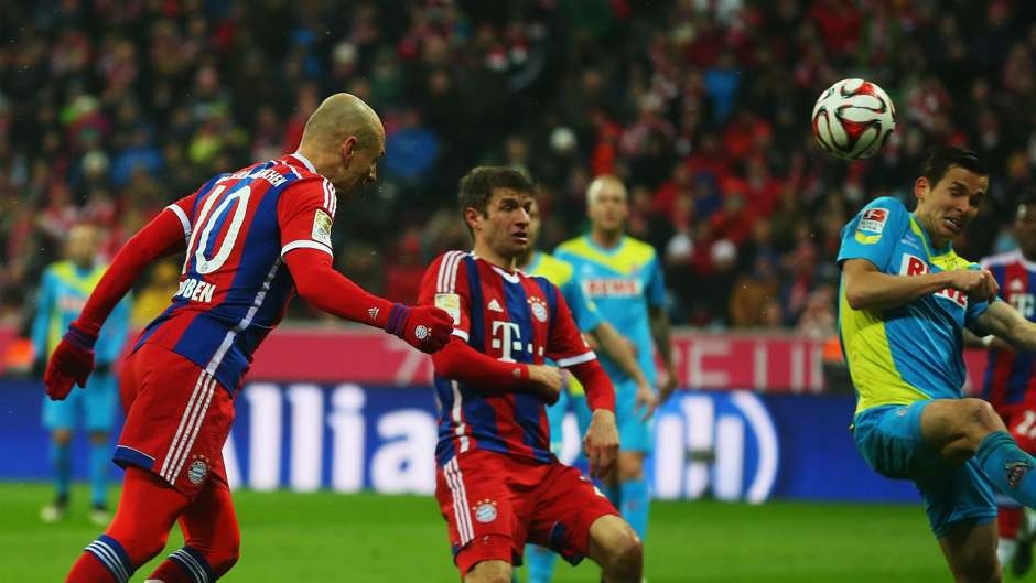 Bayern bỏ xa đối thủ thứ 2 tại Bundesliga 8 điểm. Bên đạnh đó, Gã khổng lồ xứ Bavaria nằm trong số ứng viên vô địch Champions League, bất chấp trận hòa 0-0 trước Shakhtar Donetsk ở lượt đi vòng 1/8. Tại Cúp quốc gia Đức, đội quân của Pep Guardiola cũng có mặt ở vòng 16 đội.