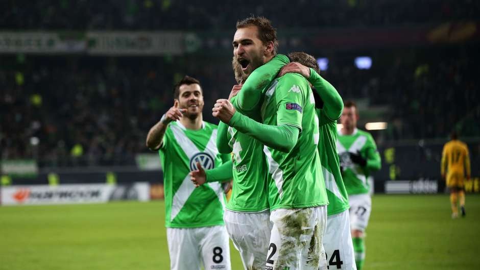 Cơ hội đoạt cú ăn ba của Wolfsburg rất khó khăn nhưng vẫn có quyền mơ về điều này sau màn trình diễn thuyết phục vừa qua. Lúc này Wolfsburg kém Bayern Munich 8 điểm tại Bundesliga, lọt vào vòng 1/8 Cúp QG và Europa League.