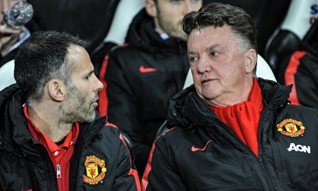 Van Gaal noi cau khi bi hoi ve Giggs hinh anh