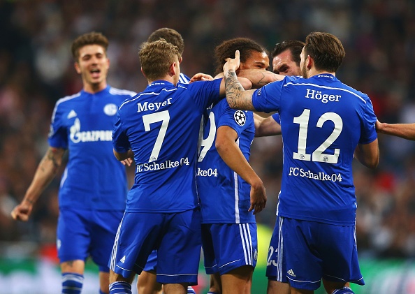 Các cầu thủ Real có quyền ngẩng cao đầu sau màn trình diễn thuyết phục tại Bernabeu. Ảnh: Getty Images.