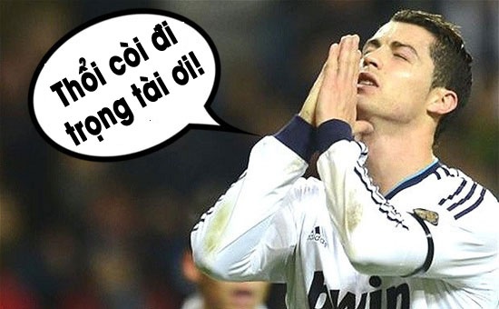 Anh che Ronaldo cau mong trong tai ket thuc tran gap Schalke hinh anh