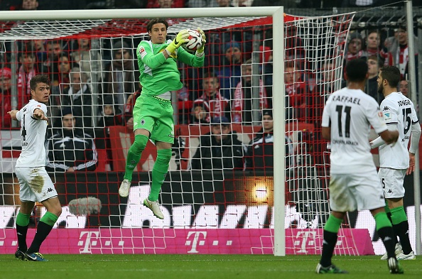 Sommer chơi rất thuyết phục trong cuộc đụng độ với Bayern Munich tại vòng 25 Bundesliga. Thủ thành 26 tuổi có 8 pha cứu thua, 61 lần chạm bóng, giúp đội nhà bảo toàn chiến thắng 2-0 ngay tại Allianz Arena.