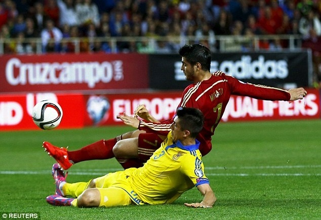Tay Ban Nha nhoc nhan danh bai Ukraina voi ty so 1-0 hinh anh