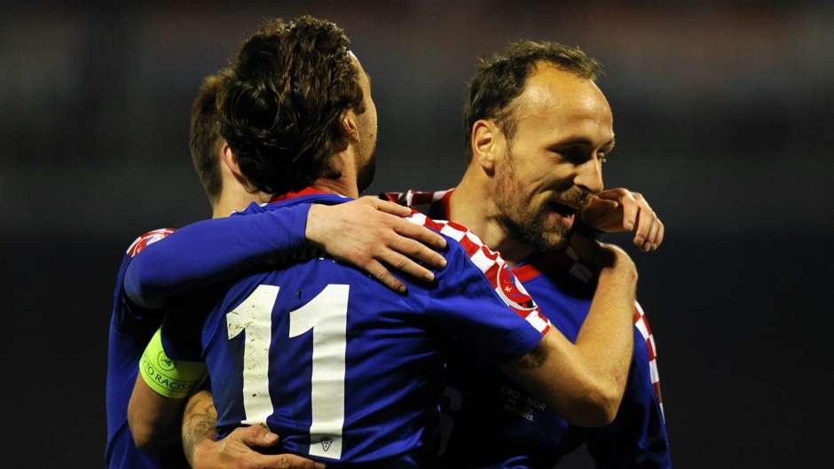 Srna phát huy tối đa vai trò thủ lĩnh trong chiến thắng 5-1 trước Na Uy. Lão tướng 32 tuổi là người khơi nguồn ở bàn thắng thứ 2 trước khi kiến tạo để Schildenfeld nâng tỷ số lên 4-1 ở phút 87.