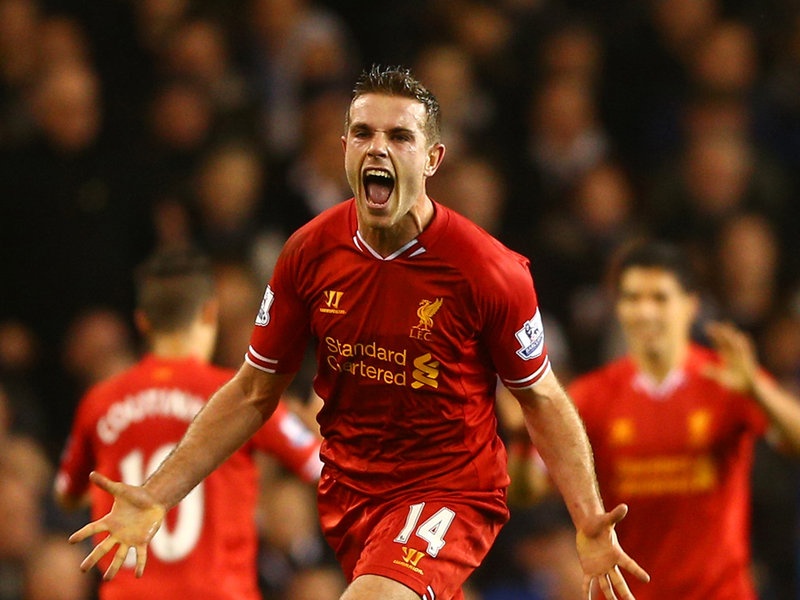 Màn trình diễn của Henderson khiến fan Liverpool yên tâm nếu Steven Gerrard ra đi. Cựu sao Sunderland đảm nhiệm quá tốt chiếc băng thủ quân Gerrard để lại. 2 bàn thắng cùng 2 kiến tạo trong 4 trận gần đây thể hiện rõ tố chất của cầu thủ 25 tuổi.