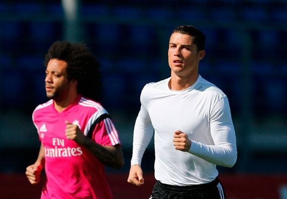 Ronaldo quyet cat duoi Messi trong cuoc dua gianh Pichichi hinh anh