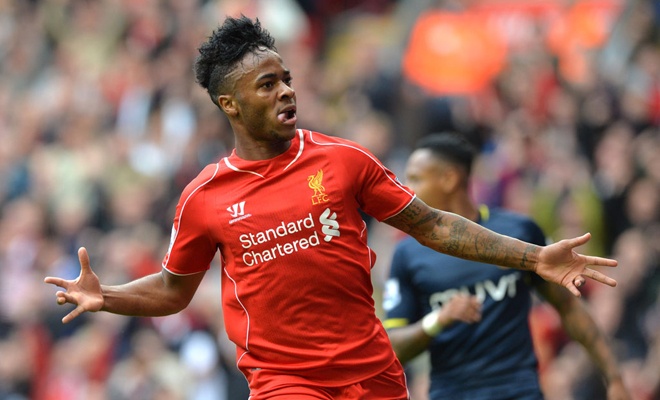 Sterling là người gánh trọng trách của Liverpool mùa này dù mới 20 tuổi. Ở thời điểm Suarez vừa đi, Sturridge chấn thương và Balotelli mất phong độ, sao mai người Anh trở thành đầu tàu giúp Liverpool có mặt trong Top đầu. Tính đến thời điểm này, Sterling ghi 6 bàn thắng cùng 7 pha kiến tạo sau 29 lần ra sân.