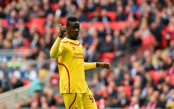 Balotelli bi tu choi ban thang trong tran ban ket FA Cup hinh anh