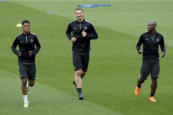 Bên phía đối diện, PSG chào đón sự trở lại của tiền đạo Ibrahimovic và tiền vệ Verratti sau án treo giò. 