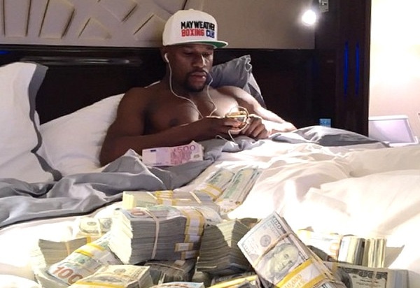 Mayweather kiem 400 trieu USD nho quyen anh hinh anh