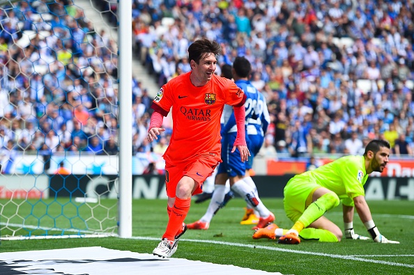 Messi ghi ban thu 401, Barca danh bai Espanyol 2-0 hinh anh