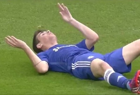 Oscar nhap vien sau cu va cham voi thu mon Arsenal hinh anh